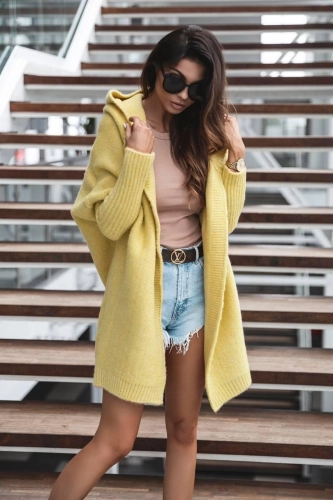 Kardigan z kapturem Me Gusta  Mateo miodowy