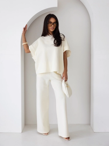 Komplet damski Me Gusta śmietankowy